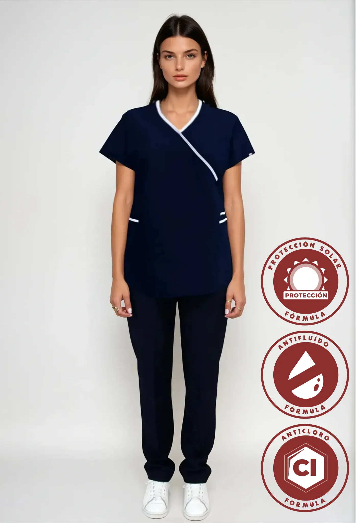 Uniforme Antifluído y Anticloro para servicio de limpieza azul marino