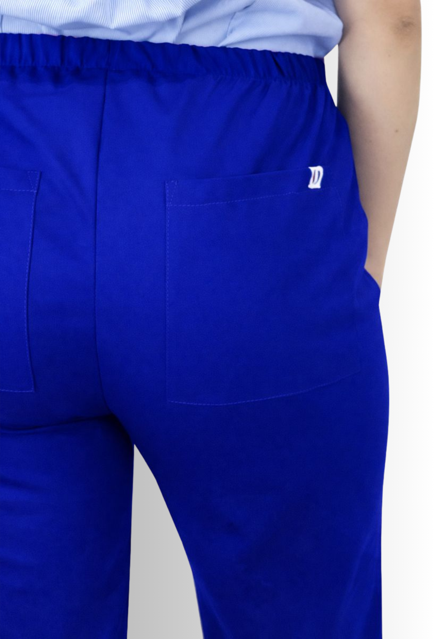 Pantalón Spandex, Antifluido y Anticloro con bolsas traseras para Mujer