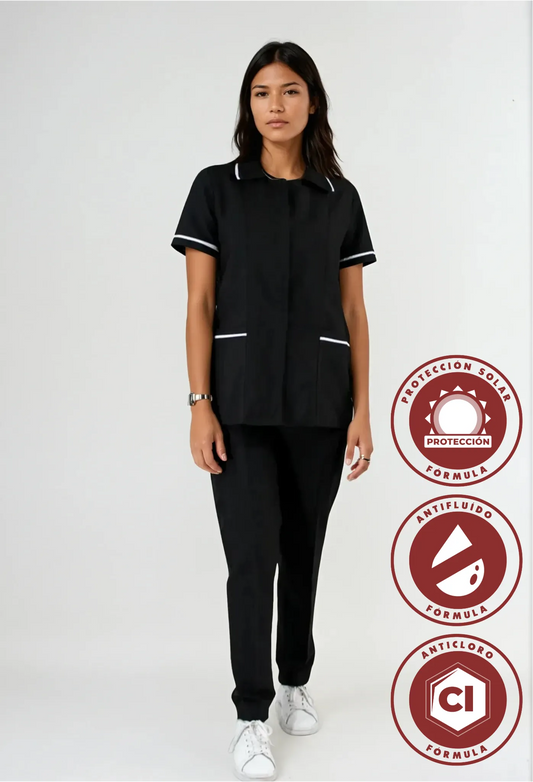 Uniforme Antifluído y Anticloro para servicio de limpieza Negro